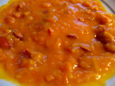 Kürbis-Kartoffel-Suppe mit Wiener Würstchen